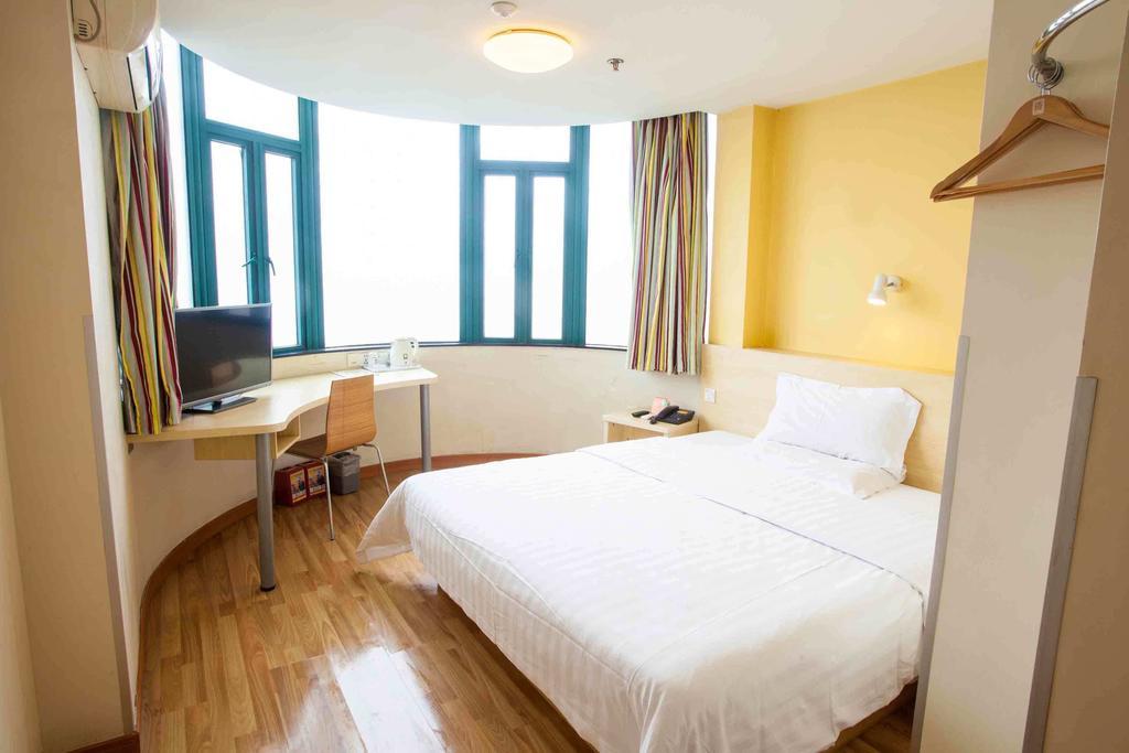 7Days Inn Chengdu Wuda Garden Zewnętrze zdjęcie